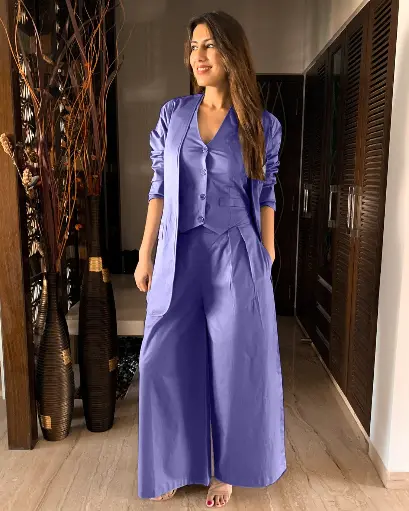Bell-bottom pants with halter vest coat and long blazer. Made of pure cotton. 